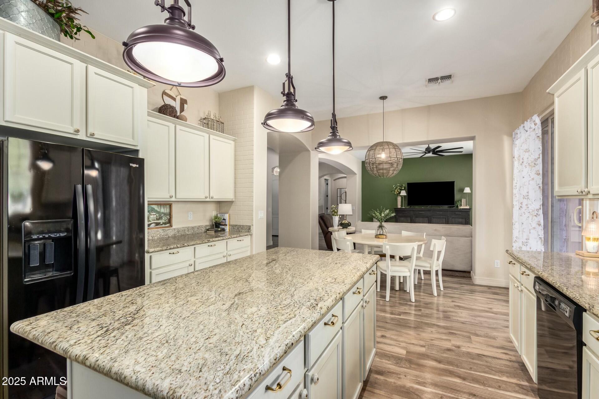 Gilbert, Arizona, 85297, United States, 4 Bedrooms Bedrooms, ,Residential,For Sale,1744665