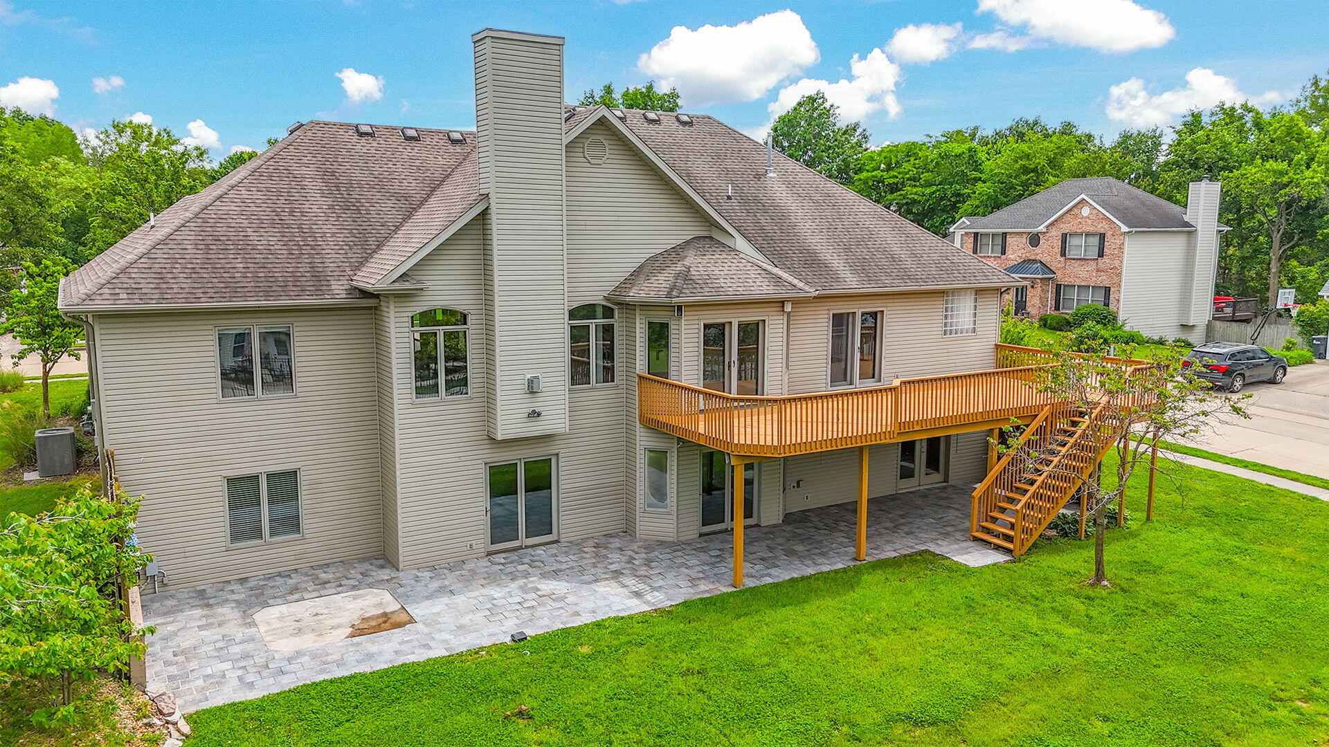COLUMBIA, Missouri, 65203, United States, 5 Bedrooms Bedrooms, ,4 BathroomsBathrooms,Residential,For Sale,1934961