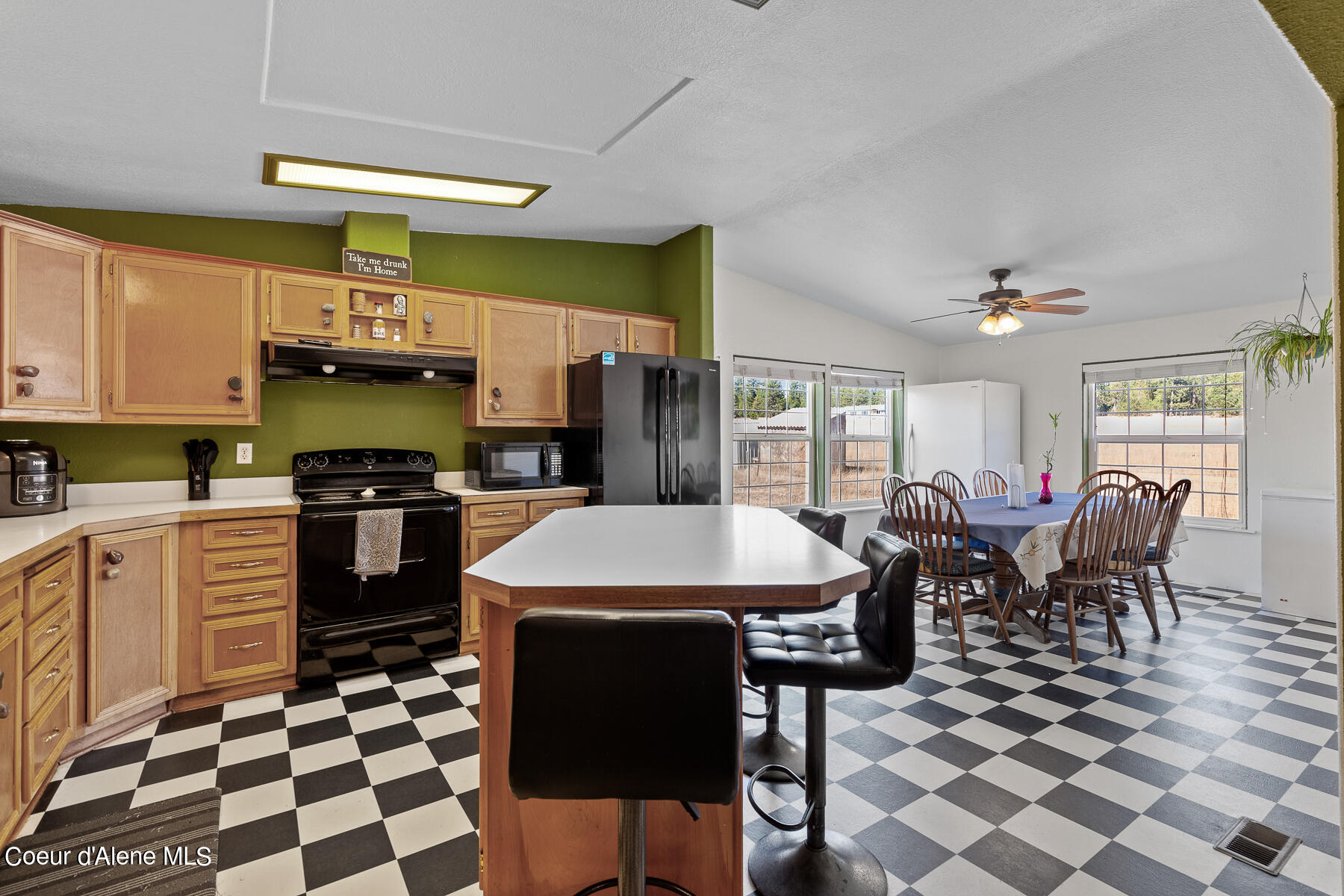 Blanchard, Idaho, 83804, United States, 3 Bedrooms Bedrooms, ,2 BathroomsBathrooms,Residential,For Sale,1869868