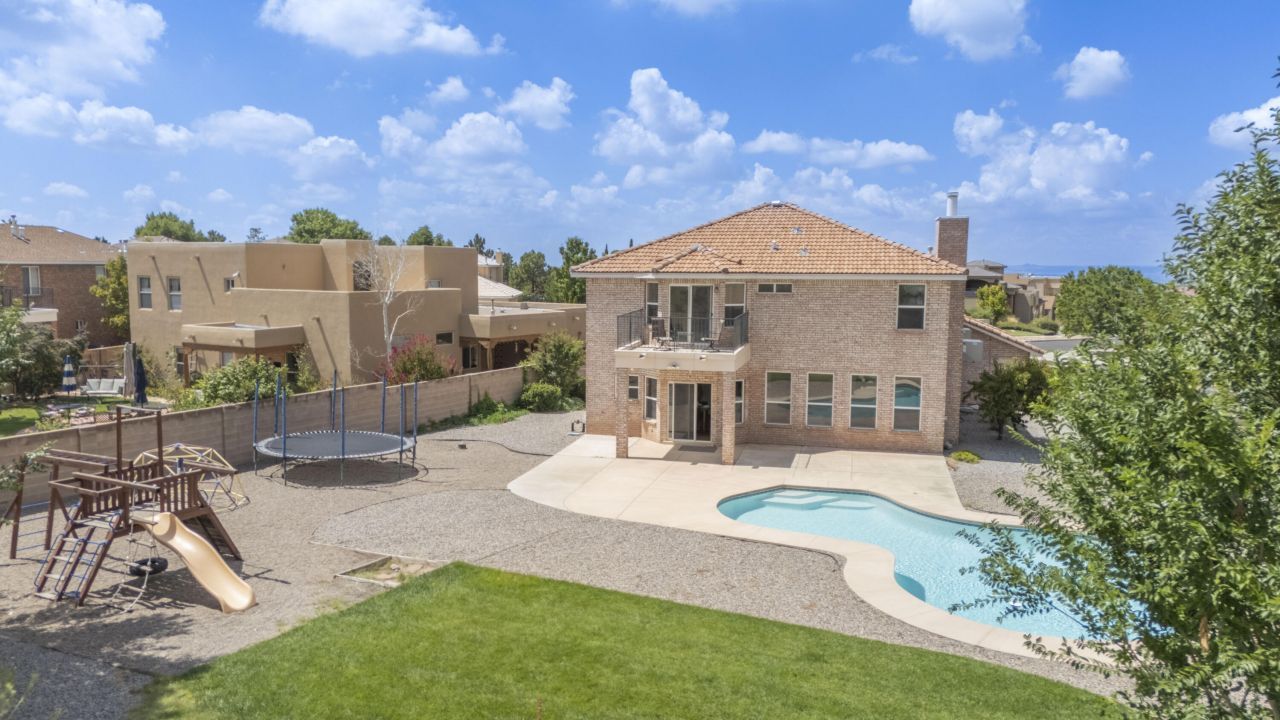Albuquerque, New Mexico, 87122, United States, 4 Bedrooms Bedrooms, ,3 BathroomsBathrooms,Residential,For Sale,1932671
