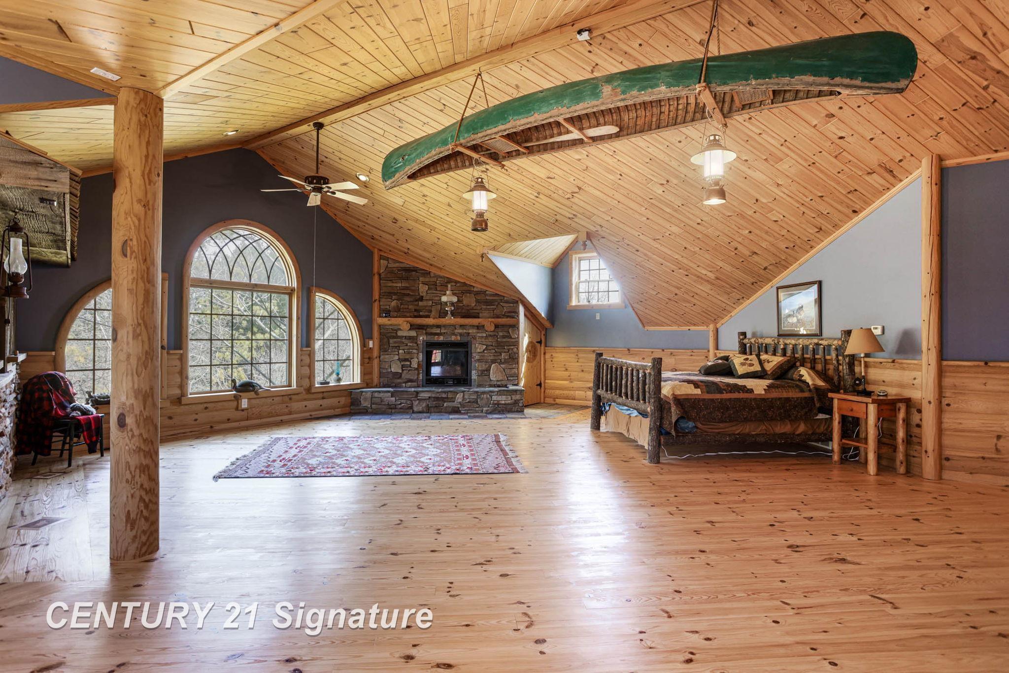 Hemlock, Michigan, 48626, United States, 6 Bedrooms Bedrooms, ,5 BathroomsBathrooms,Residential,For Sale,1984080