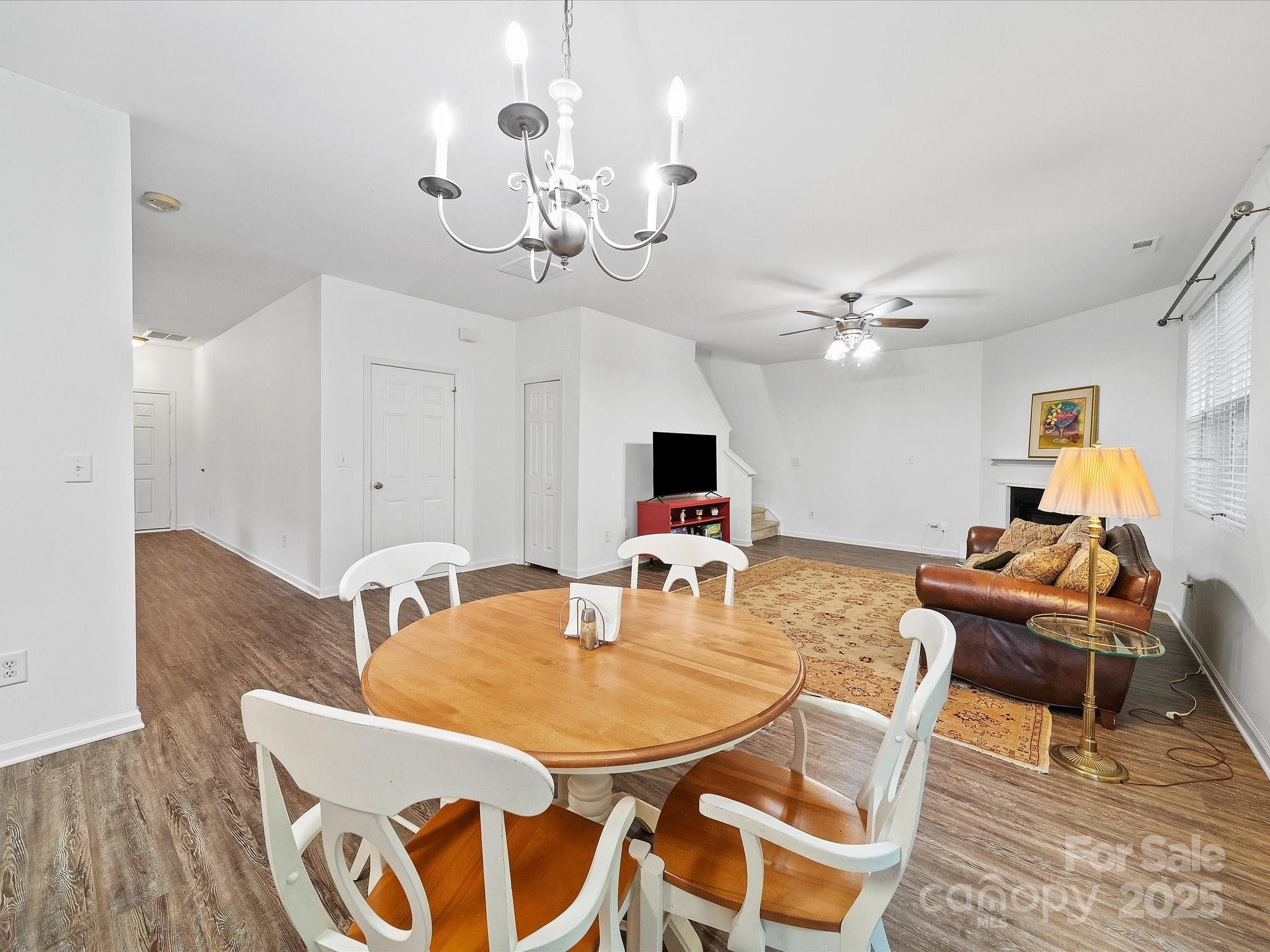 Matthews, North Carolina, 28105, United States, 4 Bedrooms Bedrooms, ,3 BathroomsBathrooms,Residential,For Sale,1865388