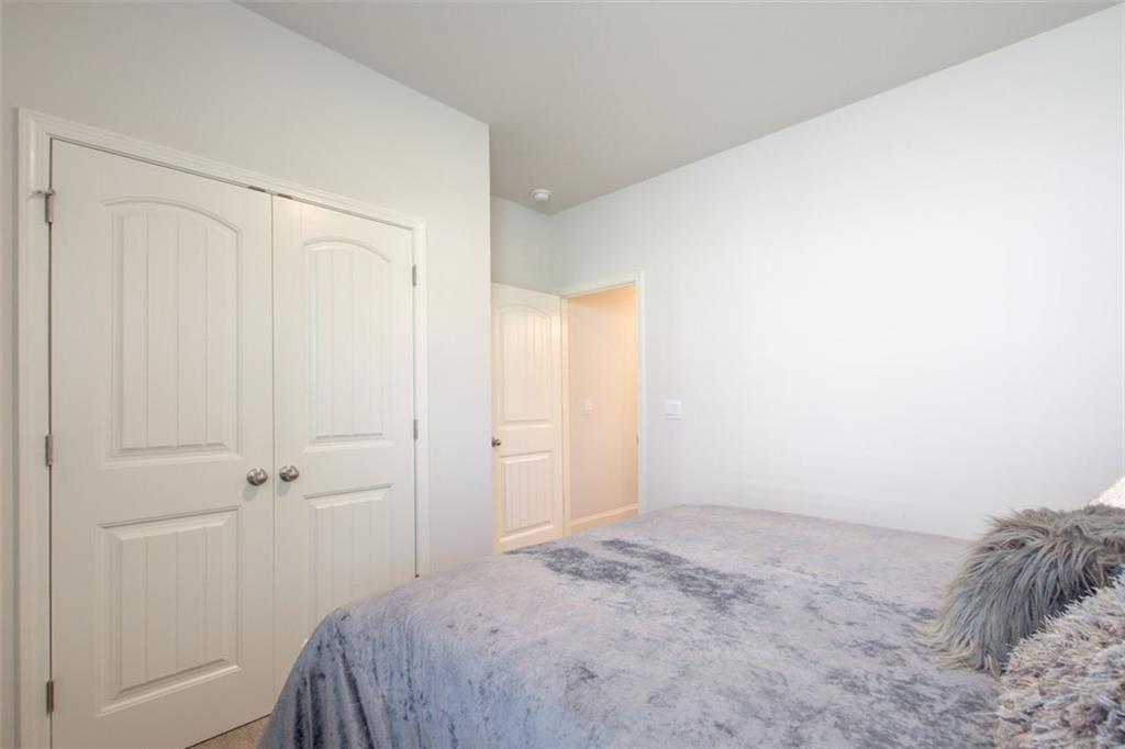 Acworth, Georgia, 30101, United States, 6 Bedrooms Bedrooms, ,4 BathroomsBathrooms,Residential,For Sale,1828453