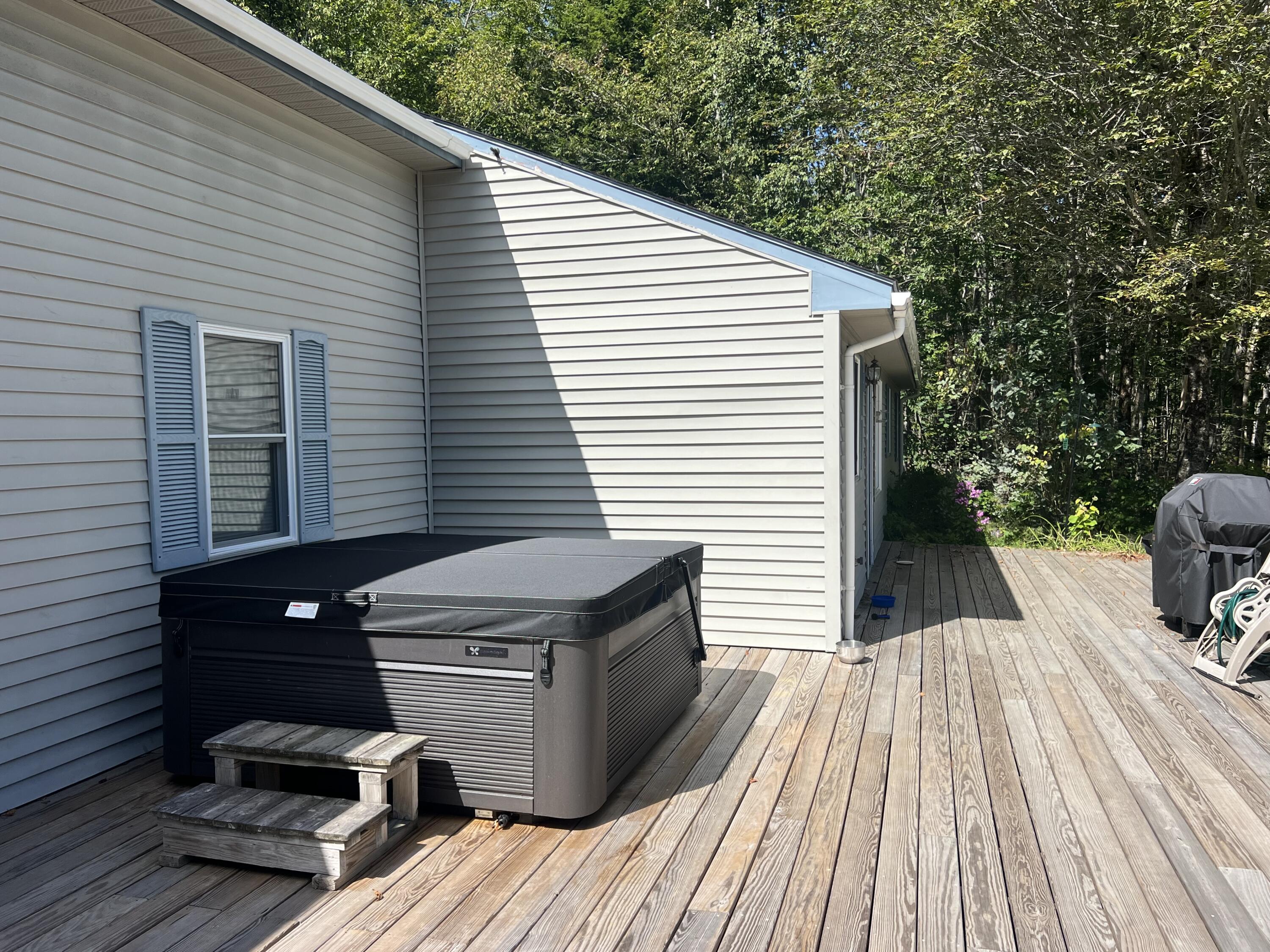 Hope, Maine, 04847, United States, 3 Bedrooms Bedrooms, ,3 BathroomsBathrooms,Residential,For Sale,1938811
