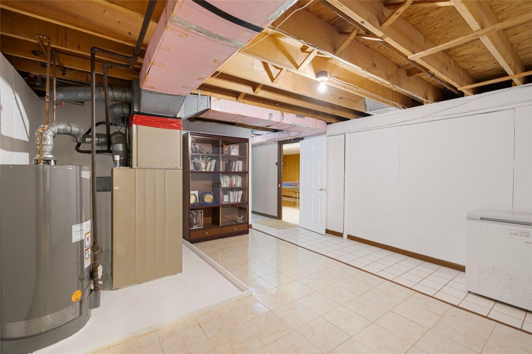 Cranston, Rhode Island, 02921, United States, 3 Bedrooms Bedrooms, ,2 BathroomsBathrooms,Residential,For Sale,1940913