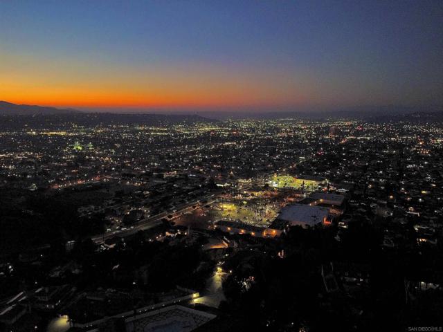 El Cajon, California, 92020, United States, 5 Bedrooms Bedrooms, ,4 BathroomsBathrooms,Residential,For Sale,1983564