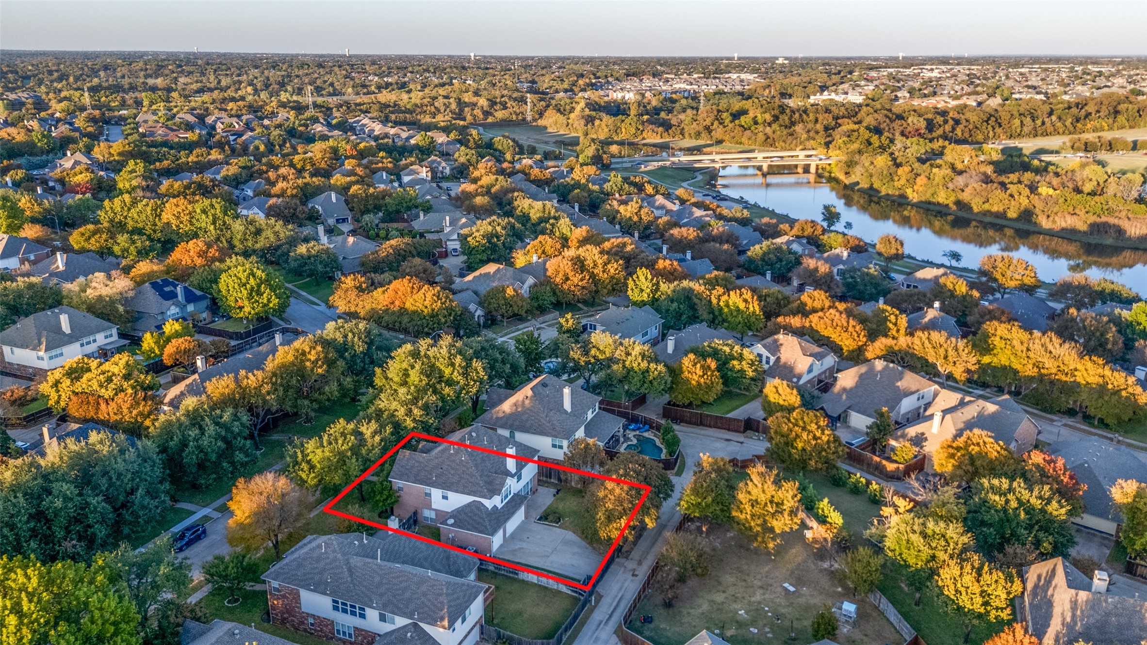 Richardson, Texas, 75082, United States, 4 Bedrooms Bedrooms, ,3 BathroomsBathrooms,Residential,For Sale,1989698