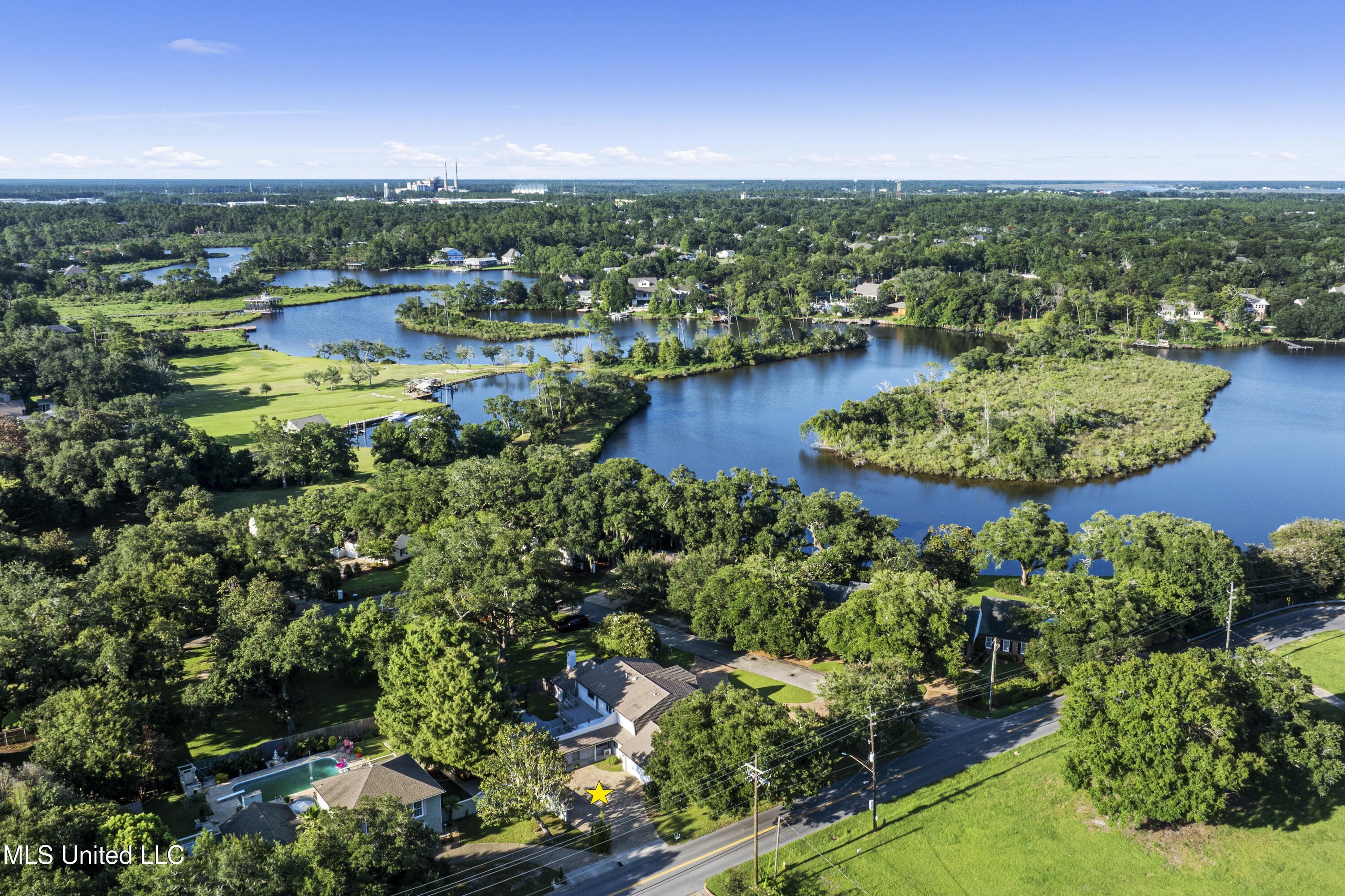 Gulfport, Mississippi, 39507, United States, 4 Bedrooms Bedrooms, ,4 BathroomsBathrooms,Residential,For Sale,1974539