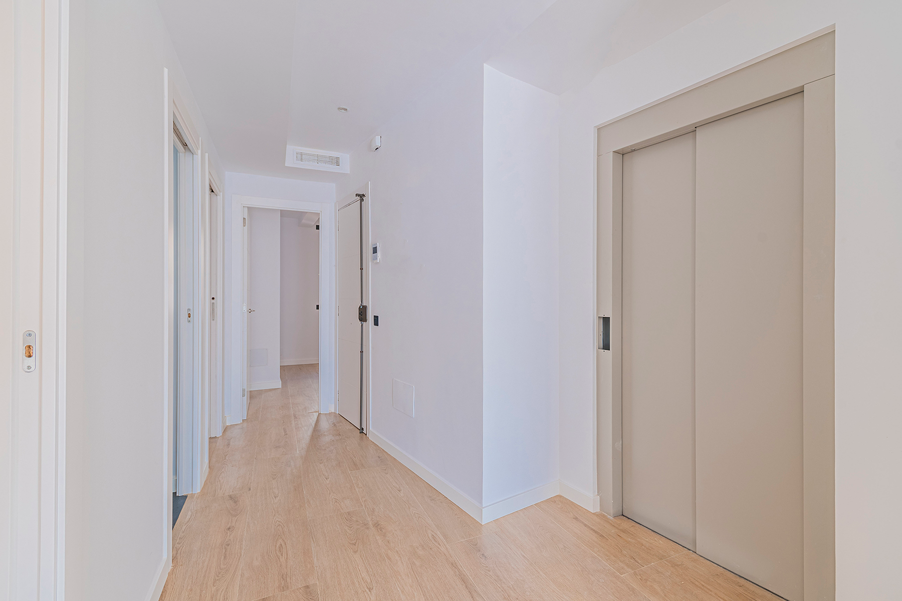  Fantastic flat with terrace in refurbished building with elevator - 物件實景