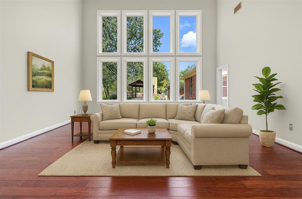 Duncanville, Texas, 75116, United States, 4 Bedrooms Bedrooms, ,4 BathroomsBathrooms,Residential,For Sale,1977910