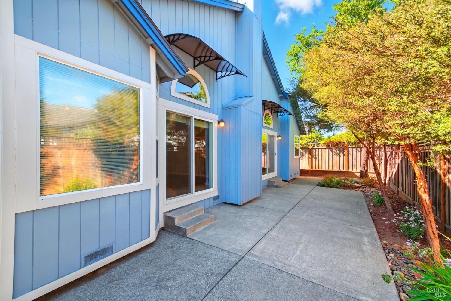 Santa Rosa, California, 95403, United States, 4 Bedrooms Bedrooms, ,2 BathroomsBathrooms,Residential,For Sale,1932989
