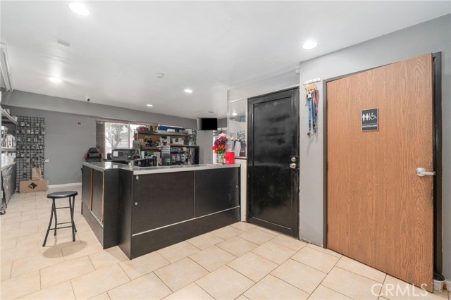 South Gate, California, 90280, United States, 4 Bedrooms Bedrooms, ,Residential,For Sale,2005257