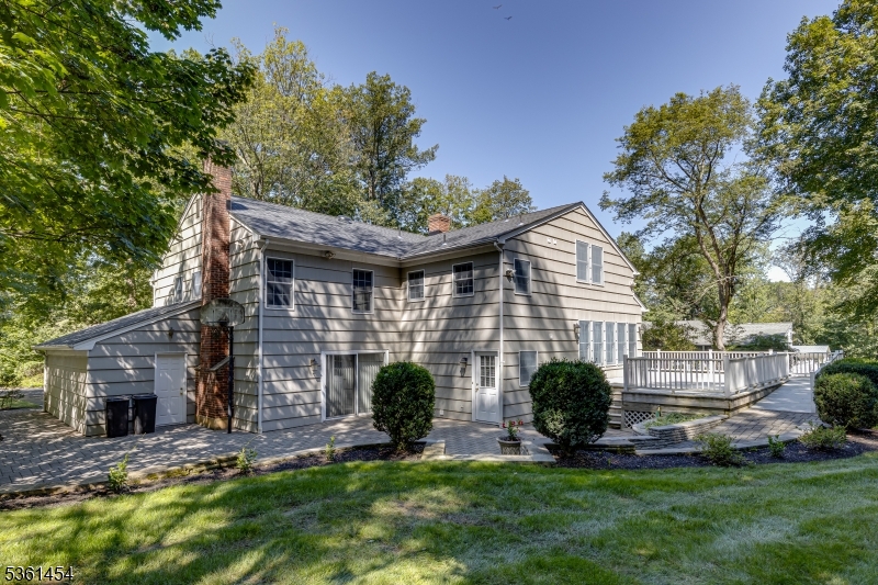 Berkeley Heights Twp., New Jersey, 07922, United States, 6 Bedrooms Bedrooms, ,4 BathroomsBathrooms,Residential,For Sale,1837487