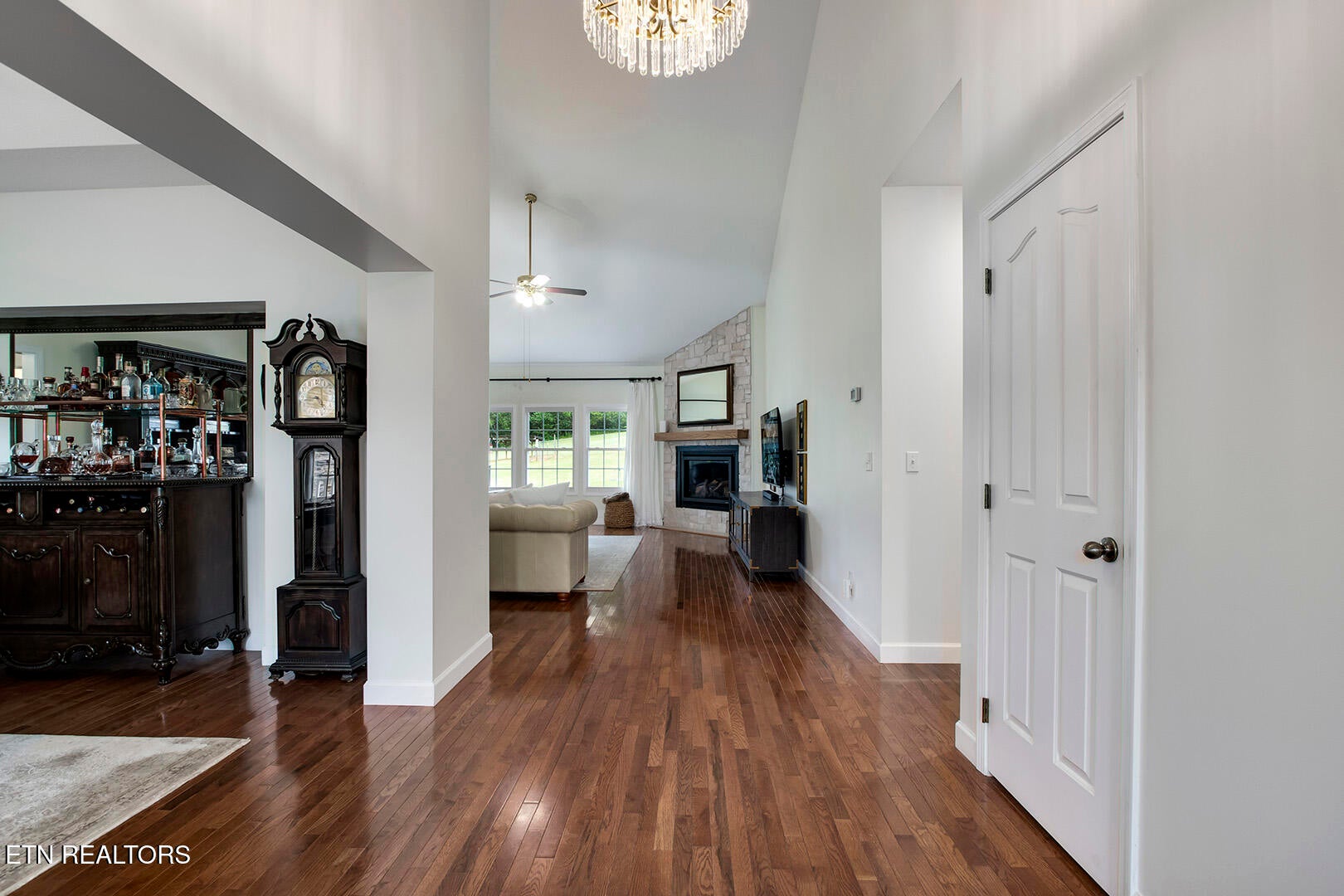 Harriman, Tennessee, 37748, United States, 3 Bedrooms Bedrooms, ,3 BathroomsBathrooms,Residential,For Sale,2011822