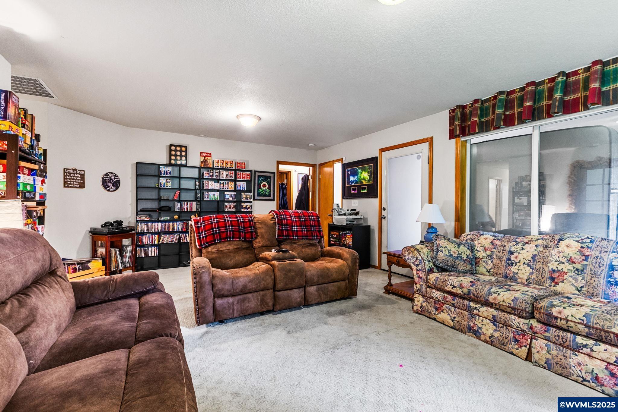 Salem, Oregon, 97302, United States, 5 Bedrooms Bedrooms, ,3 BathroomsBathrooms,Residential,For Sale,1784900