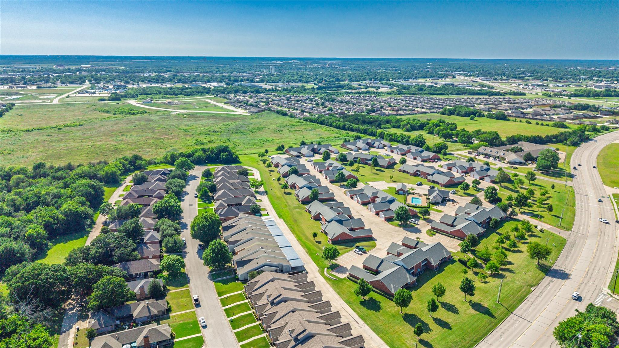 Greenville, Texas, 75402, United States, 18 Bedrooms Bedrooms, ,18 BathroomsBathrooms,Residential,For Sale,2049312