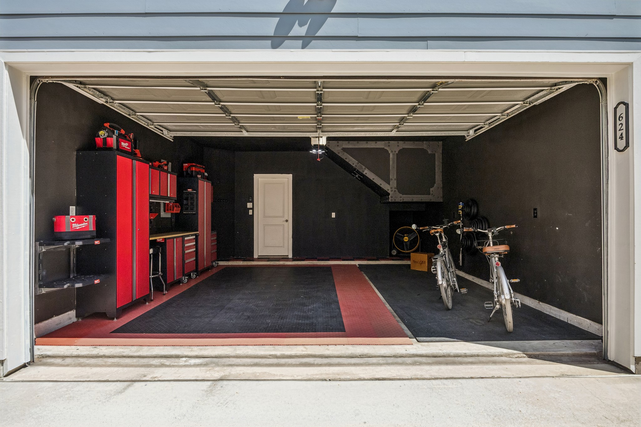 624 E 28th St - 物件實景