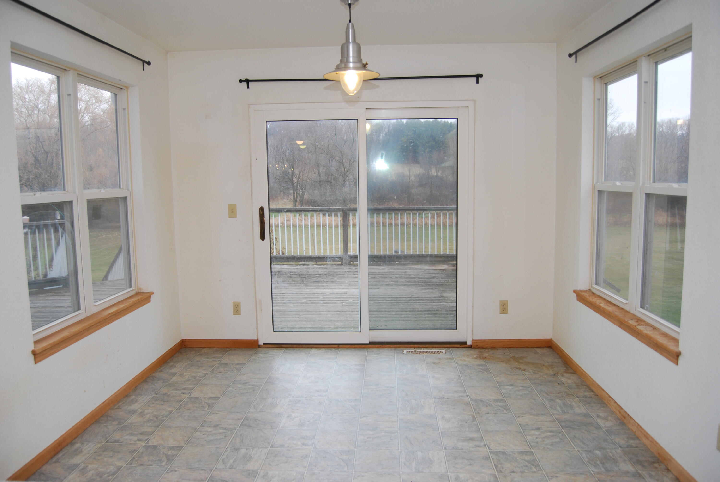 Wayne, Wisconsin, 53002, United States, 3 Bedrooms Bedrooms, ,2 BathroomsBathrooms,Residential,For Sale,2000688