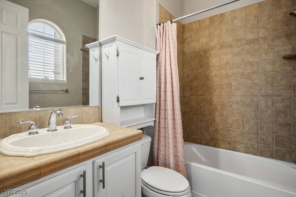 Henderson, Nevada, 89044, United States, 5 Bedrooms Bedrooms, ,5 BathroomsBathrooms,Residential,For Sale,2003253