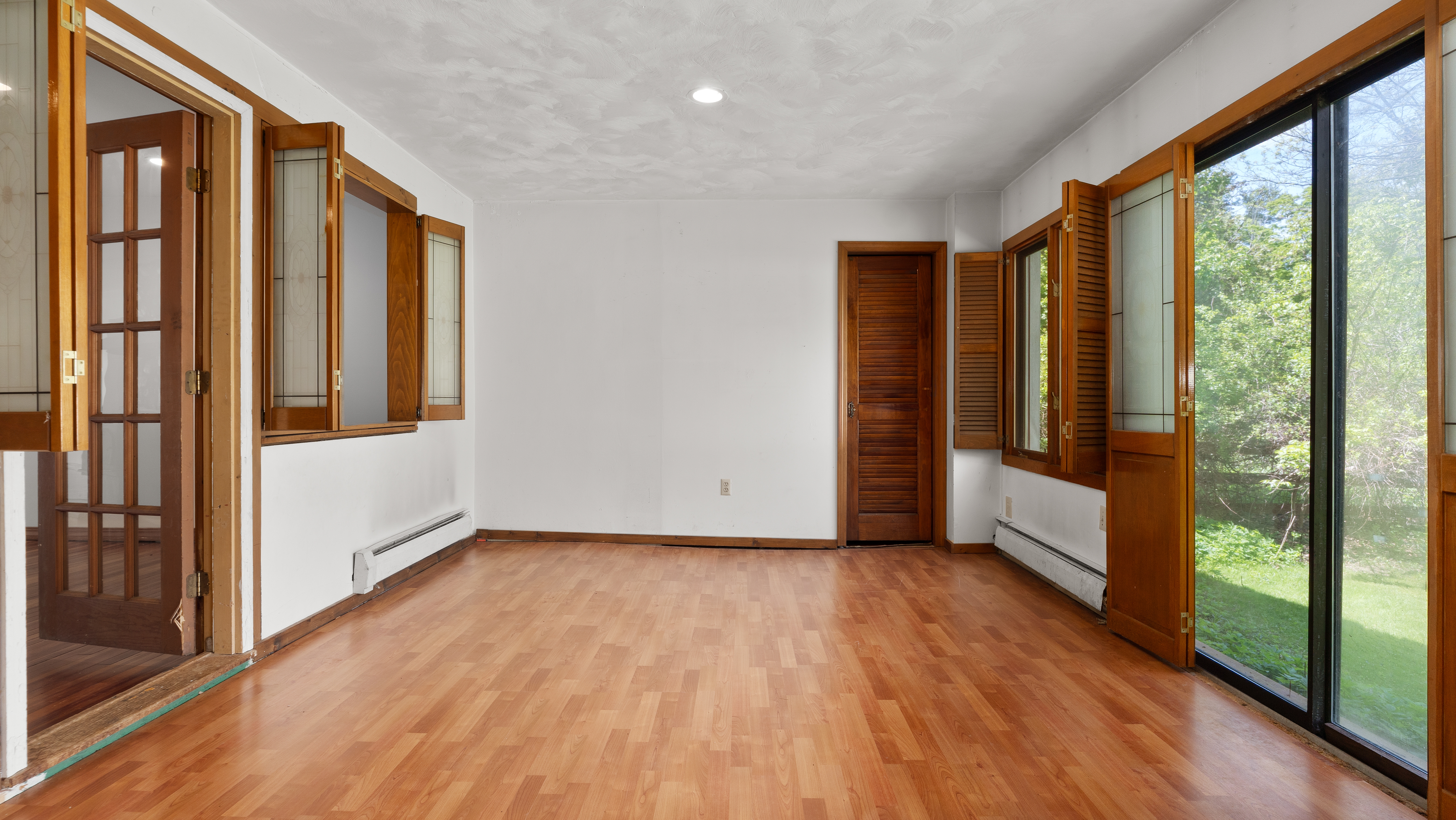  Just One Mile From the Heart of Lenox, Nearly 36 Acres Await Your Next Chapter - 物件實景