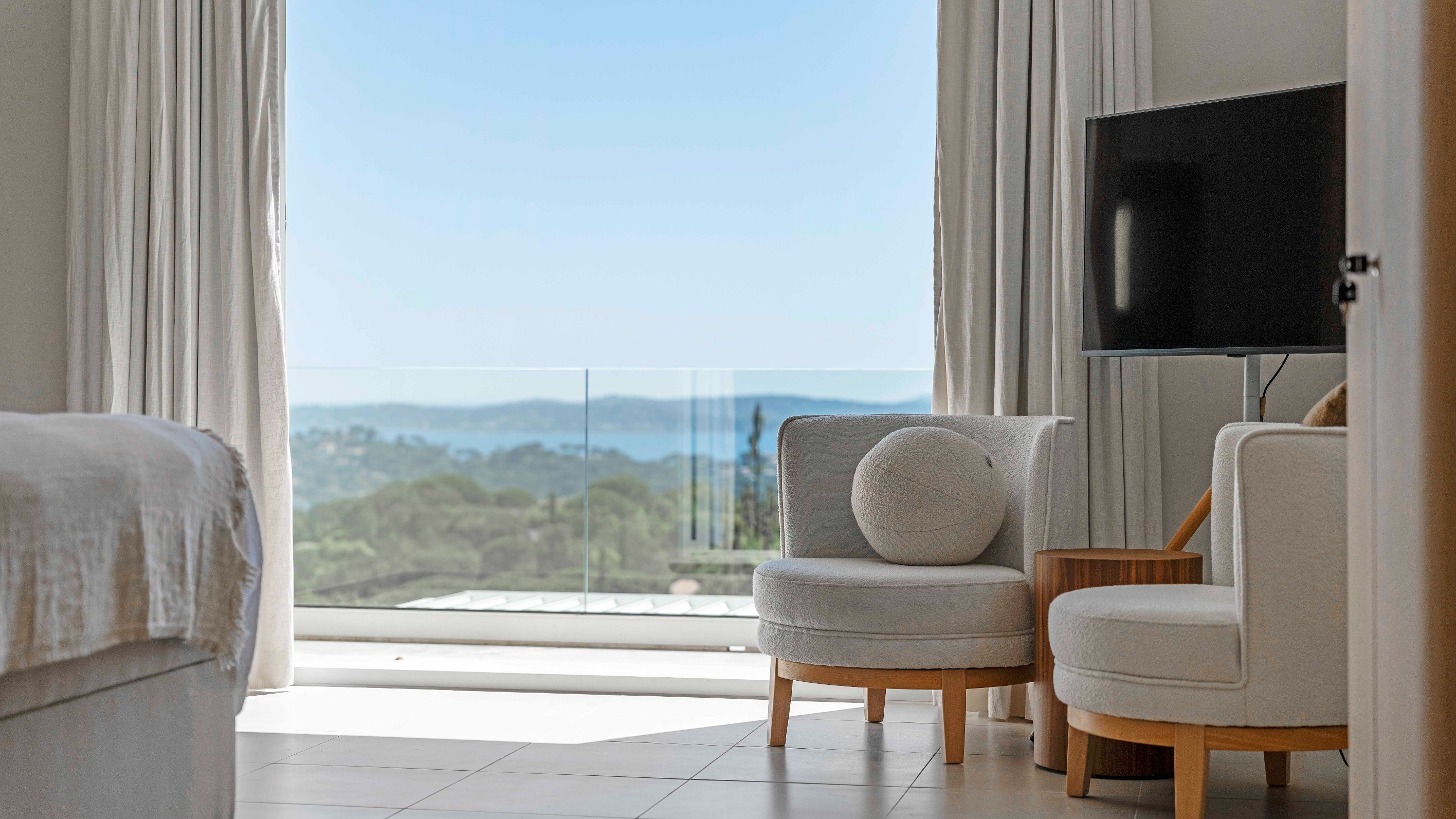  Sole Agent : Contemporary villa with sea view, close to La Nartelle Beach - 物件實景