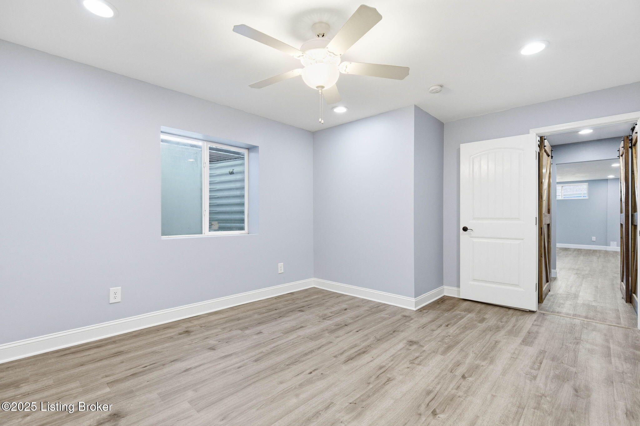 La Grange, Kentucky, 40031, United States, 5 Bedrooms Bedrooms, ,4 BathroomsBathrooms,Residential,For Sale,1971685