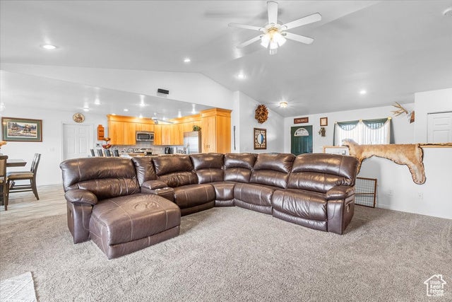 Mt Pleasant, Utah, 84647, United States, 5 Bedrooms Bedrooms, ,4 BathroomsBathrooms,Residential,For Sale,1983886