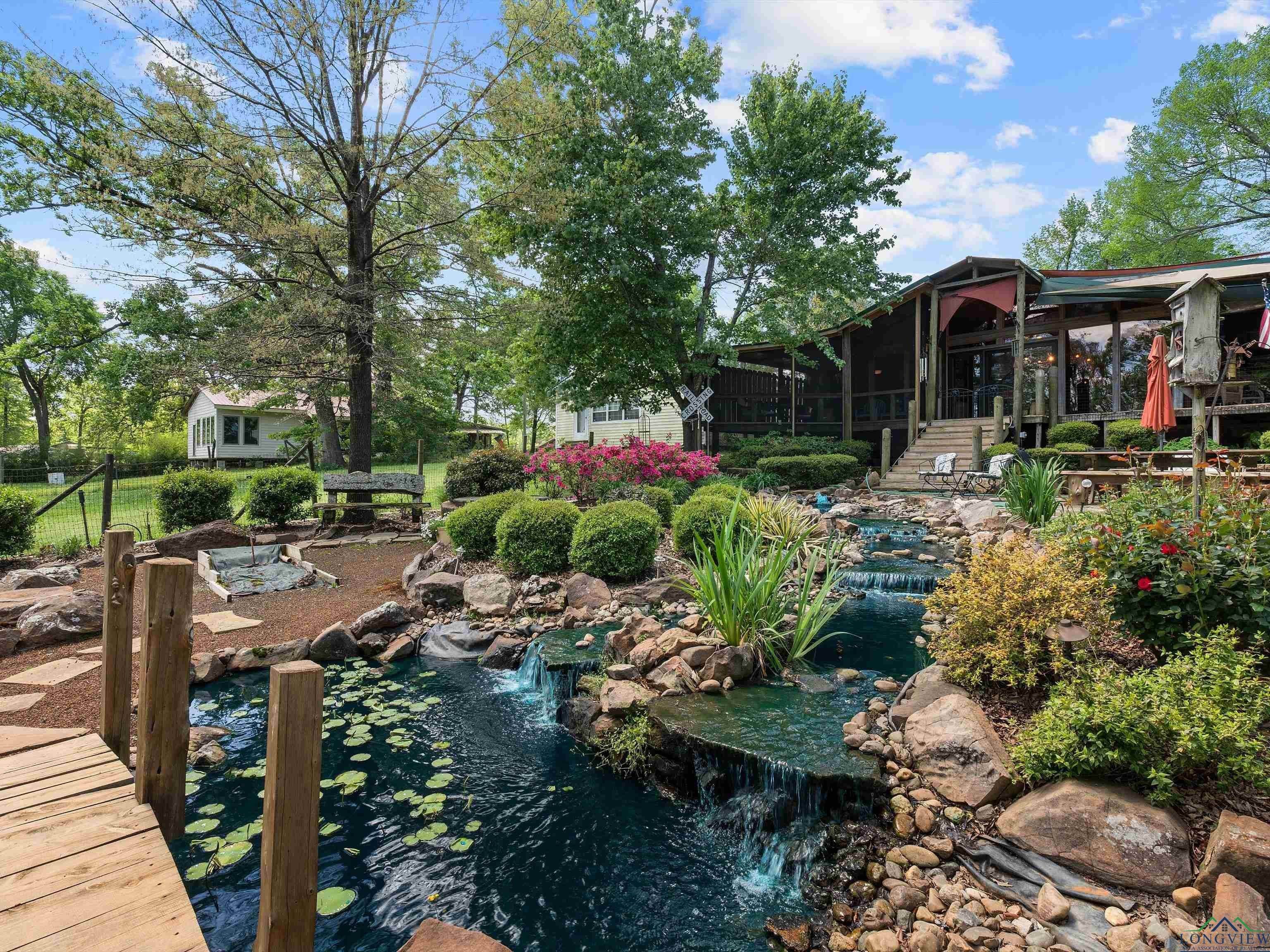 Karnack, Texas, 75661, United States, 3 Bedrooms Bedrooms, ,3 BathroomsBathrooms,Residential,For Sale,1975449