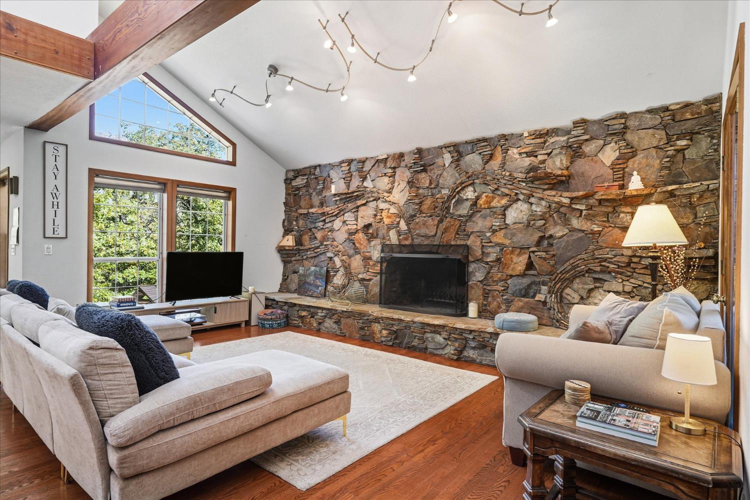 North Fork, California, 93643, United States, 7 Bedrooms Bedrooms, ,5 BathroomsBathrooms,Residential,For Sale,1983890