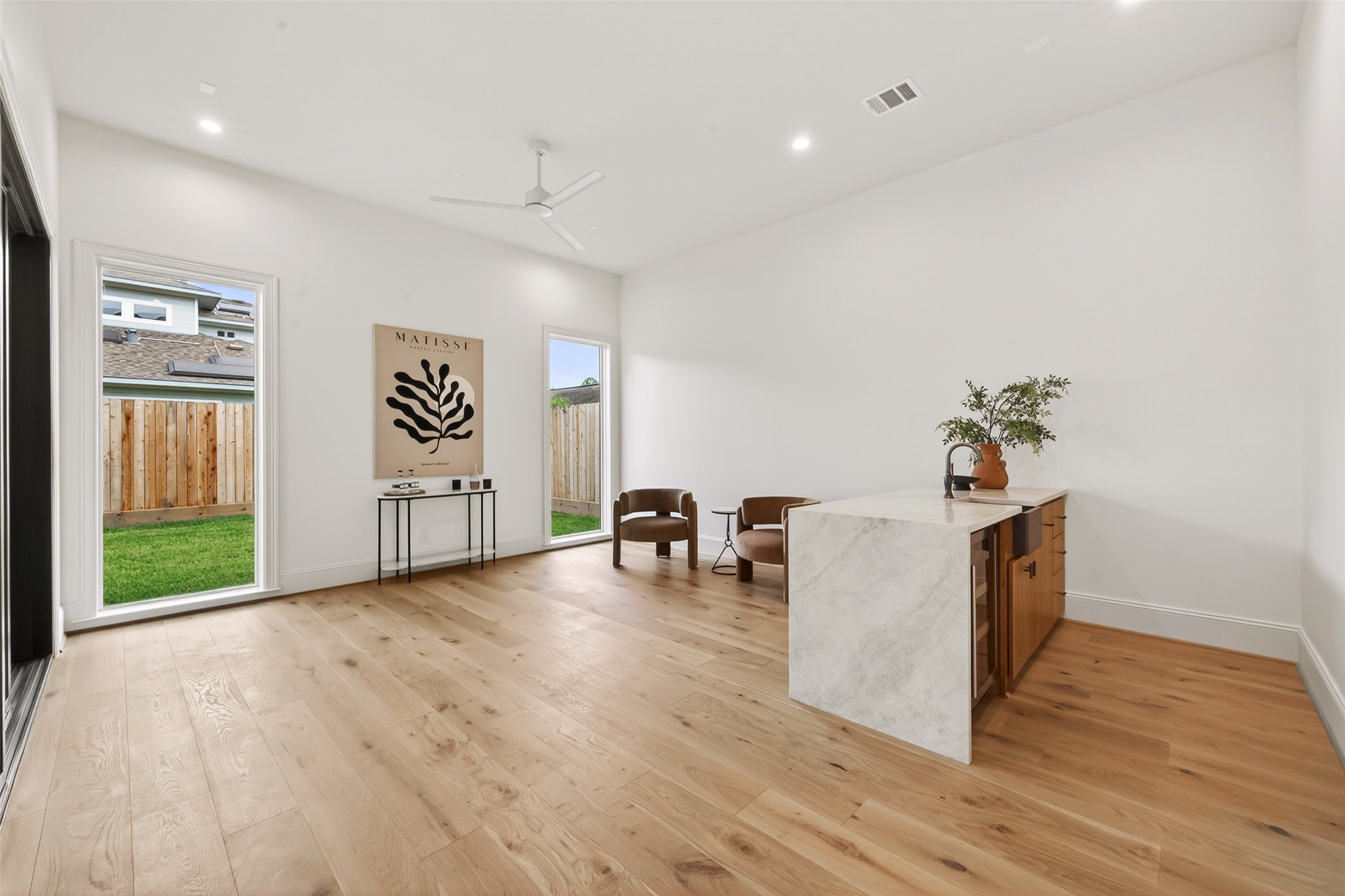  1306 Curtin Street - 物件實景