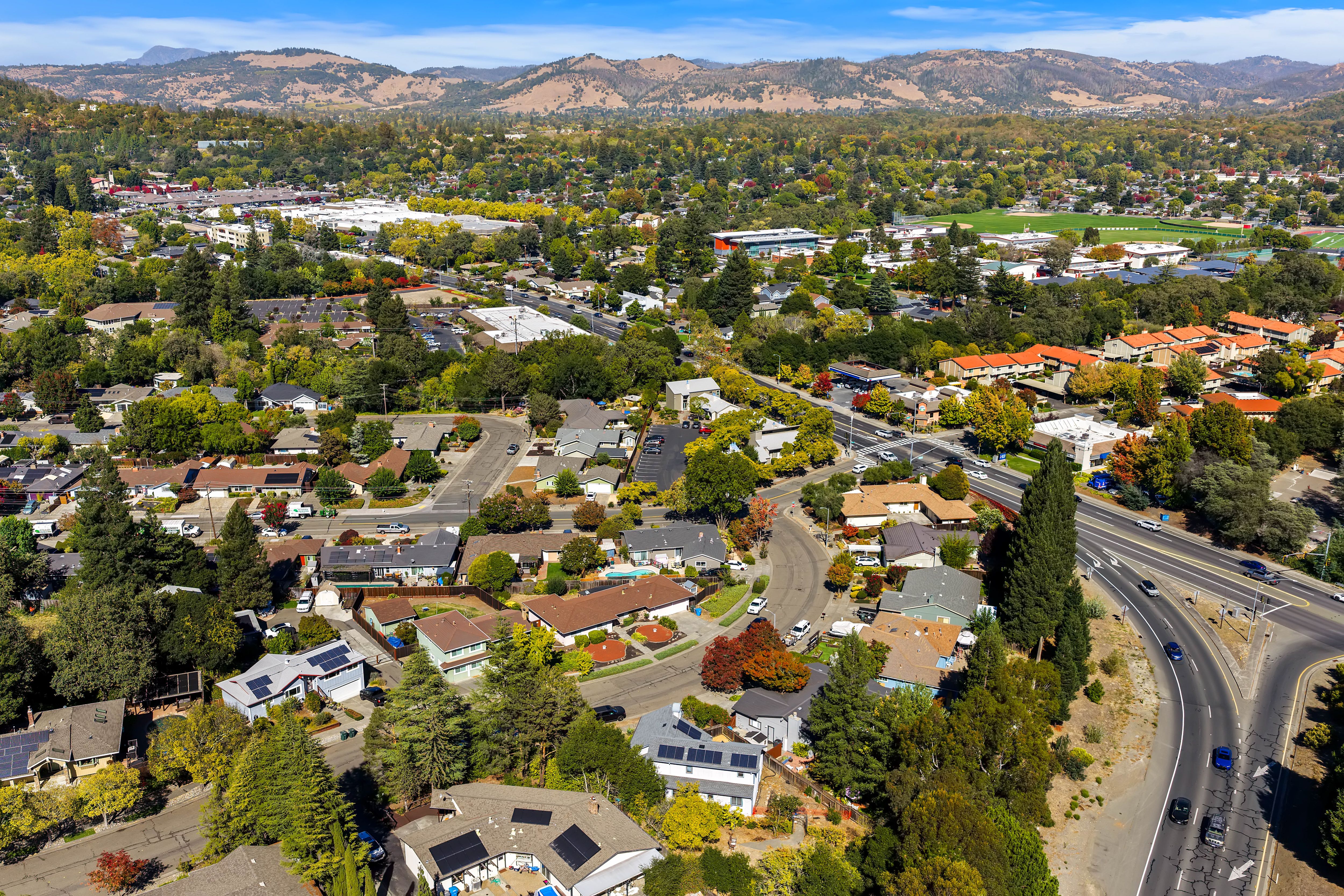  2158 Mount Olive Drive, Santa Rosa, CA 95404 - 物件實景