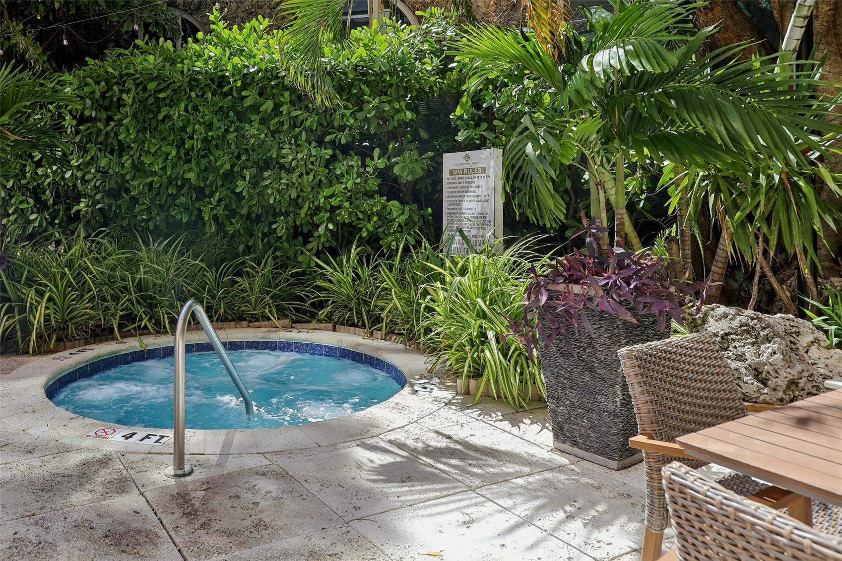 Miami, Florida, 33133, United States, 1 Bedroom Bedrooms, ,1 BathroomBathrooms,Residential,For Sale,1985715