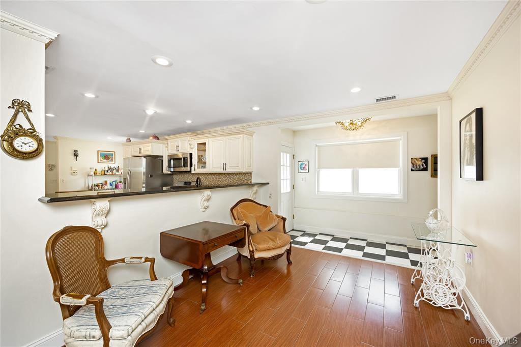 Atlantic Beach, New York, 11509, United States, 4 Bedrooms Bedrooms, ,4 BathroomsBathrooms,Residential,For Sale,1943894