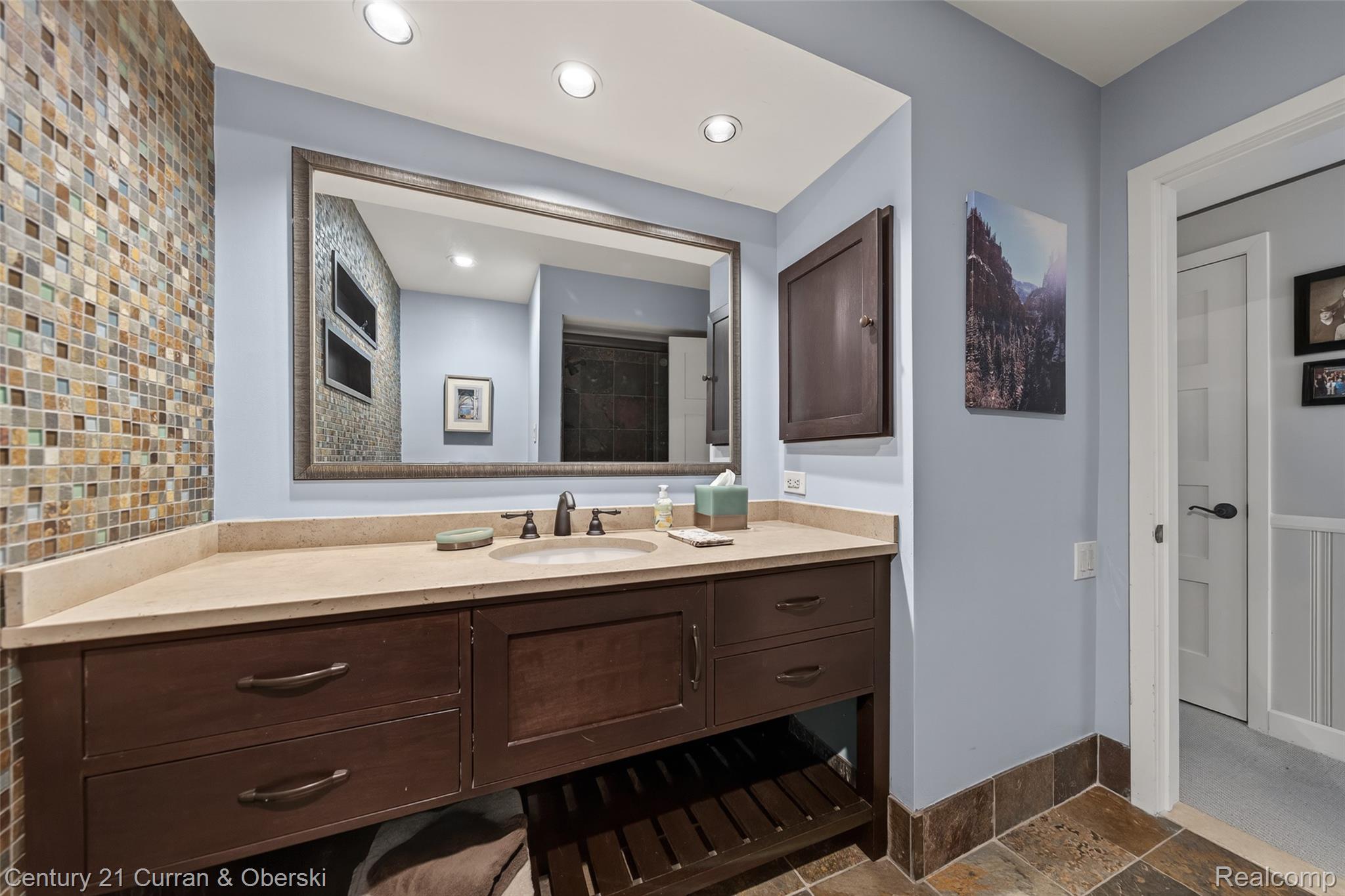 Bloomfield Hills, Michigan, 48301, United States, 4 Bedrooms Bedrooms, ,4 BathroomsBathrooms,Residential,For Sale,2035852