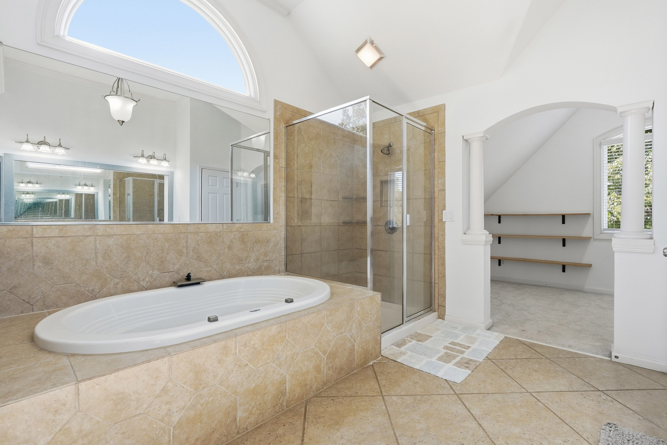  Beautifully Appointed Home in Sought-After Woodmont - 物件實景