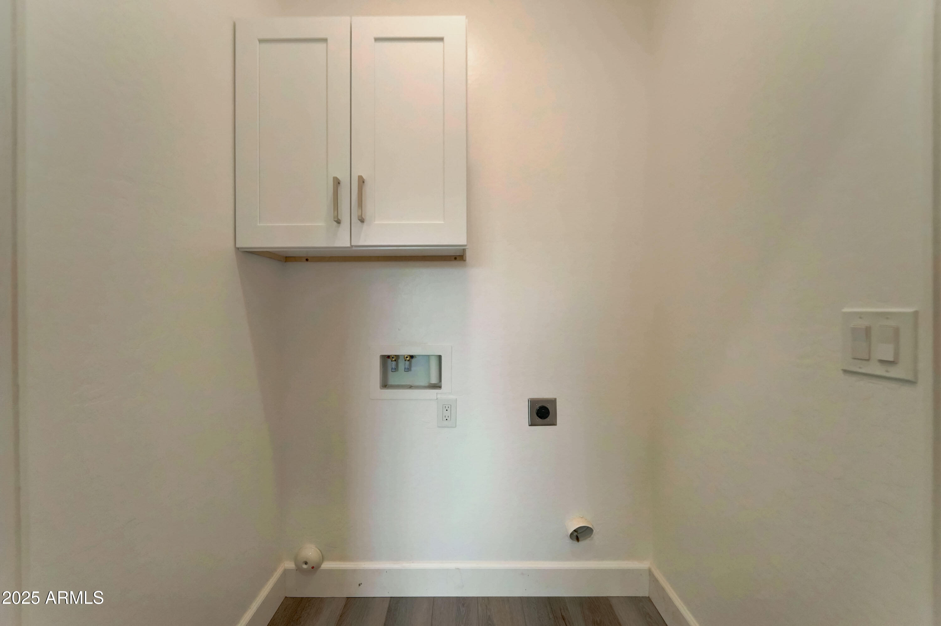 Apache Junction, Arizona, 85119, United States, 3 Bedrooms Bedrooms, ,Residential,For Sale,1917625