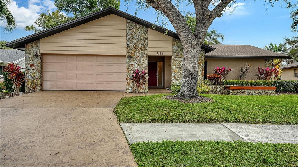 Bradenton, Florida, 34209, United States, 3 Bedrooms Bedrooms, ,2 BathroomsBathrooms,Residential,For Sale,2001818