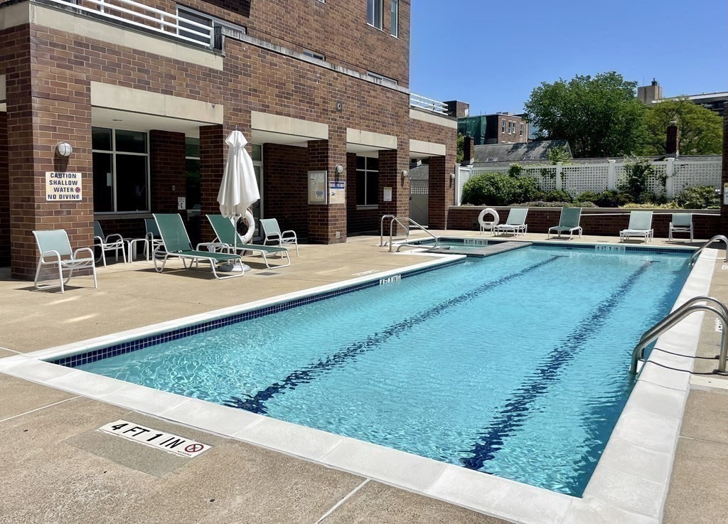 Cambridge, Massachusetts, 02139, United States, 2 Bedrooms Bedrooms, ,2 BathroomsBathrooms,Residential,For Sale,1975331