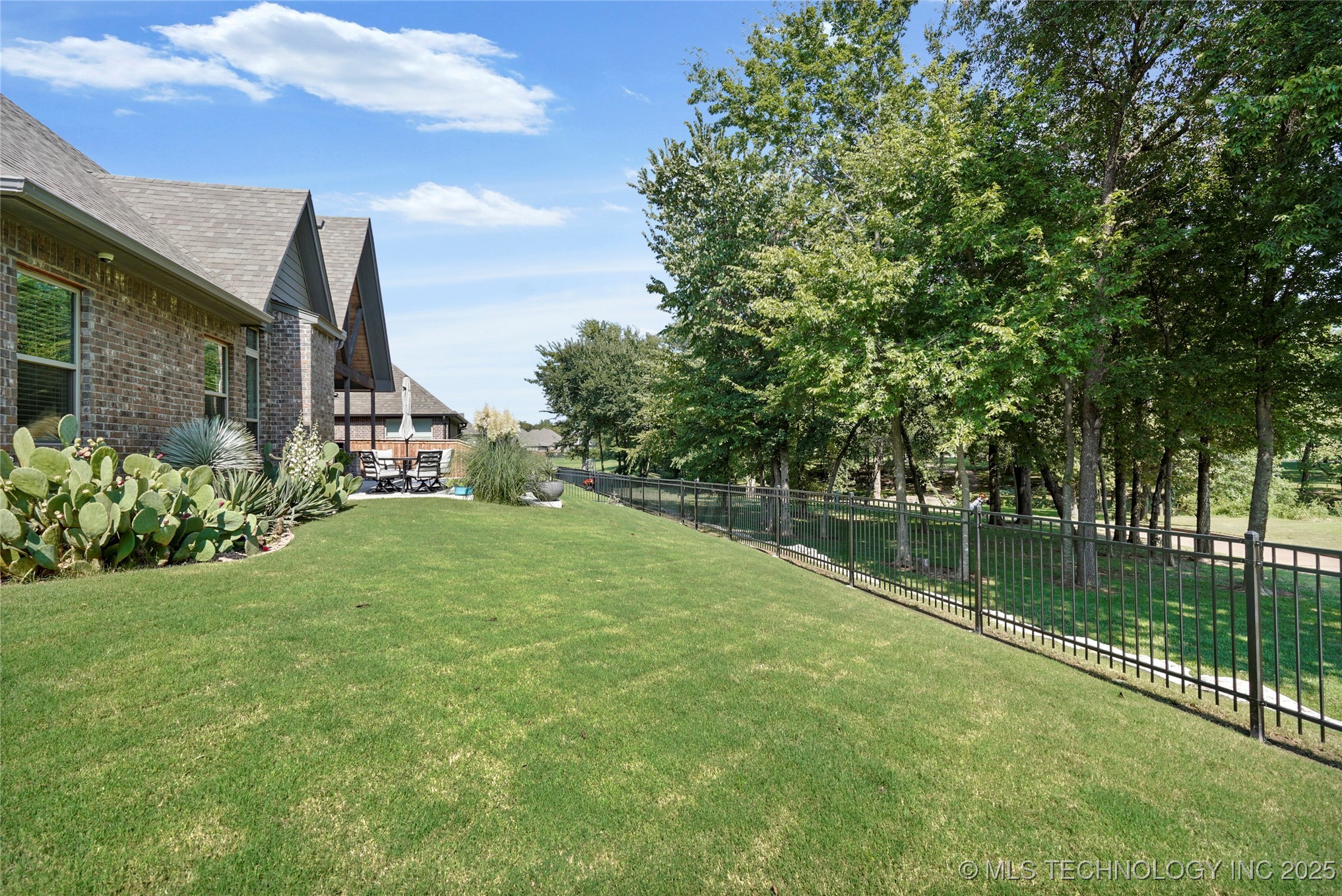 Broken Arrow, Oklahoma, 74014, United States, 3 Bedrooms Bedrooms, ,2 BathroomsBathrooms,Residential,For Sale,1940073