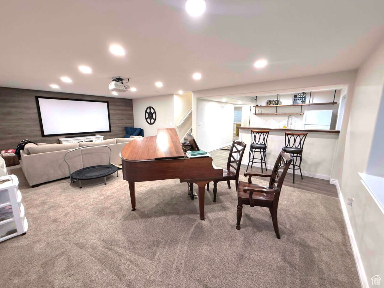 Nibley, Utah, 84321, United States, 5 Bedrooms Bedrooms, ,2 BathroomsBathrooms,Residential,For Sale,1983208