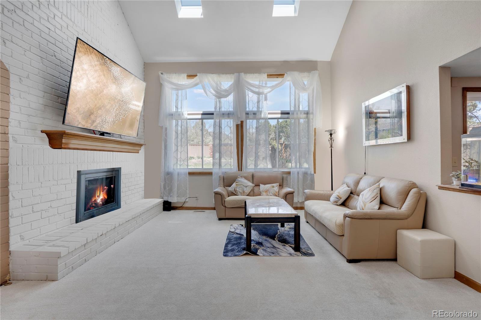Centennial, Colorado, 80015, United States, 4 Bedrooms Bedrooms, ,3 BathroomsBathrooms,Residential,For Sale,1793969