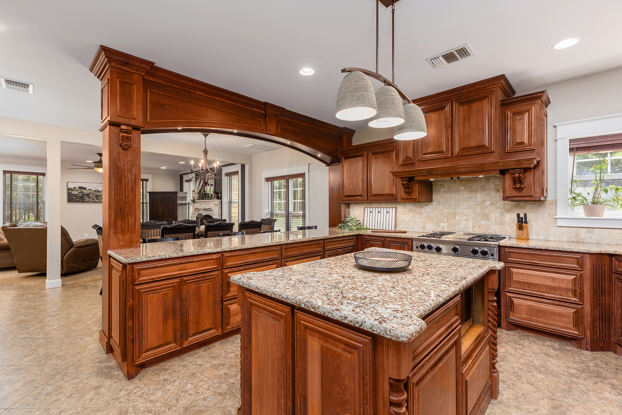 Bronson, Texas, 75930, United States, 5 Bedrooms Bedrooms, ,4 BathroomsBathrooms,Residential,For Sale,1944526