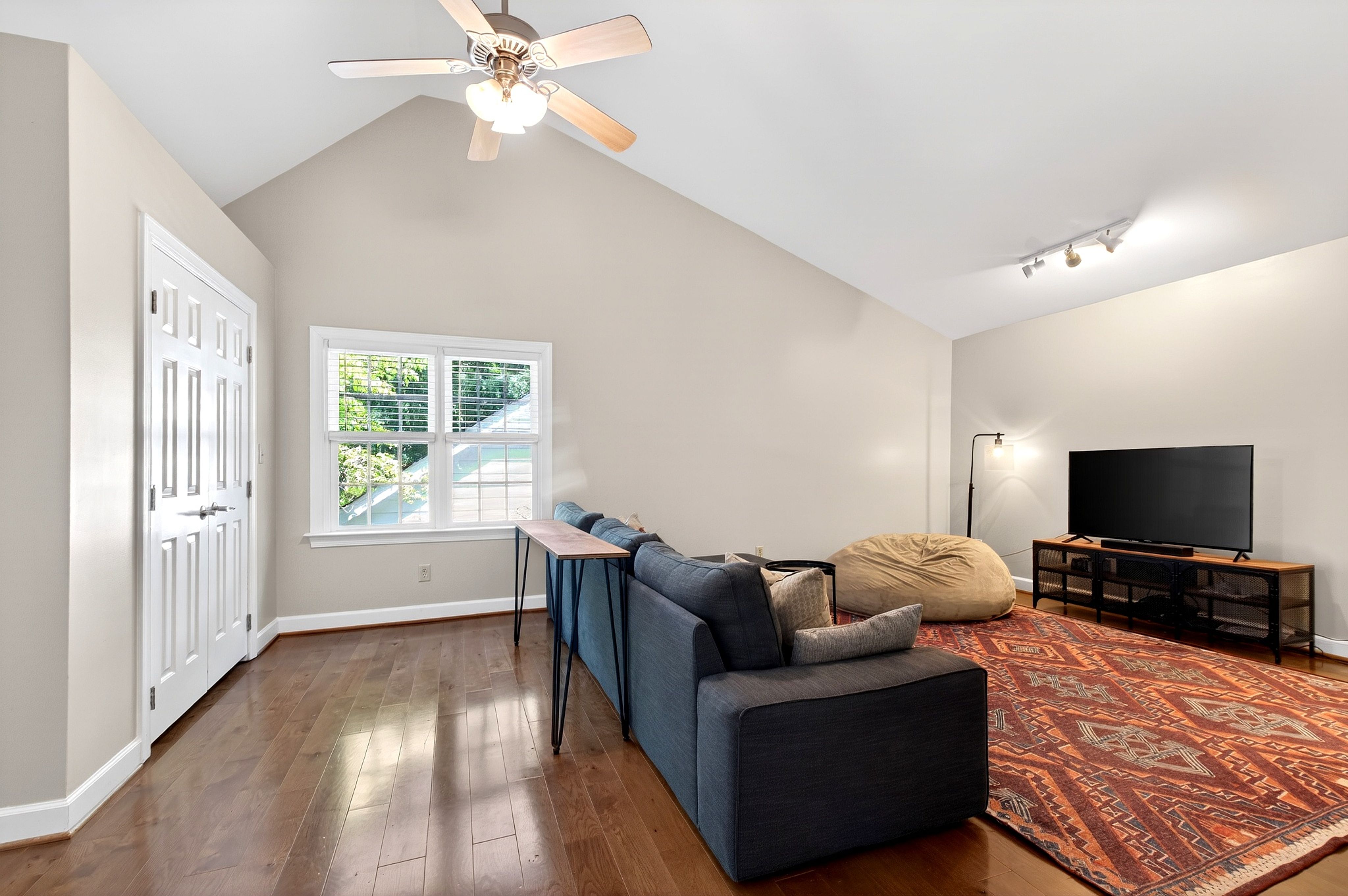  11708 Black Horse Run, Raleigh, NC 27613 - 物件實景