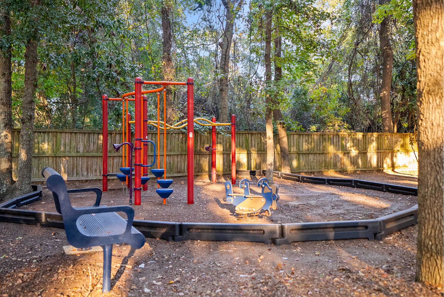  1351 Cassidy Court Unit B, Mount Pleasant - 物件實景