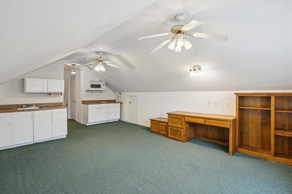 Denton, Texas, 76205, United States, 4 Bedrooms Bedrooms, ,4 BathroomsBathrooms,Residential,For Sale,1915796