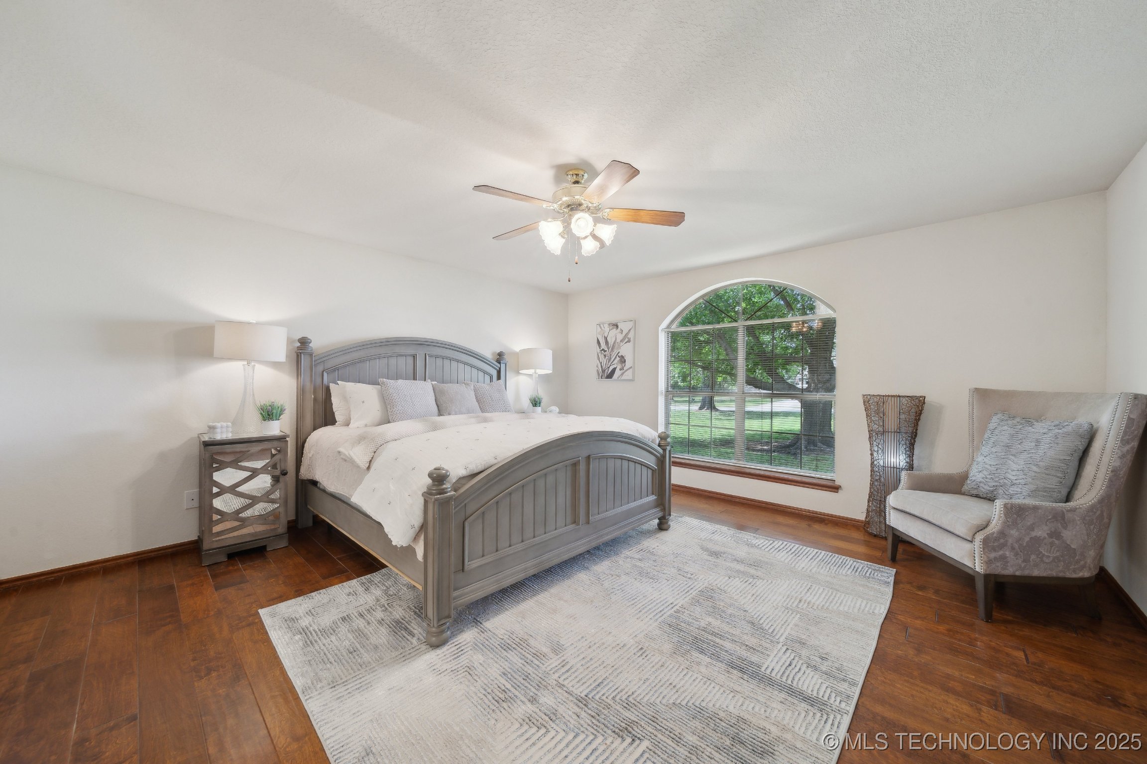 Collinsville, Oklahoma, 74021, United States, 4 Bedrooms Bedrooms, ,3 BathroomsBathrooms,Residential,For Sale,1993596