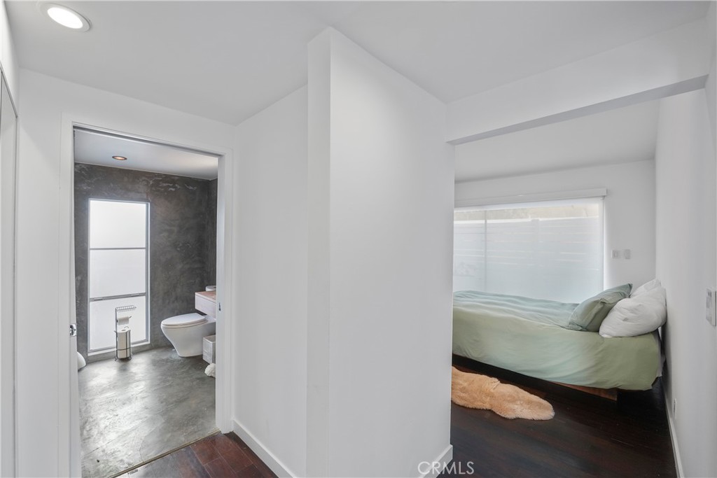 Los Angeles, California, 90069, United States, 3 Bedrooms Bedrooms, ,1 BathroomBathrooms,Residential,For Sale,1897836