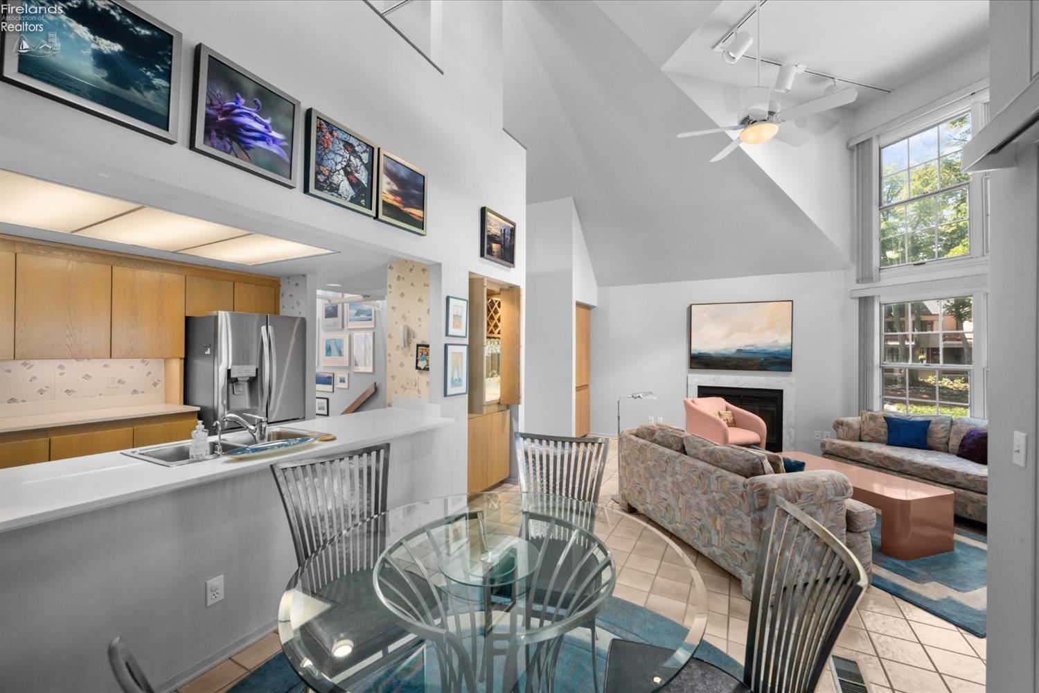 Port Clinton, Ohio, 43452, United States, 2 Bedrooms Bedrooms, ,3 BathroomsBathrooms,Residential,For Sale,1982032