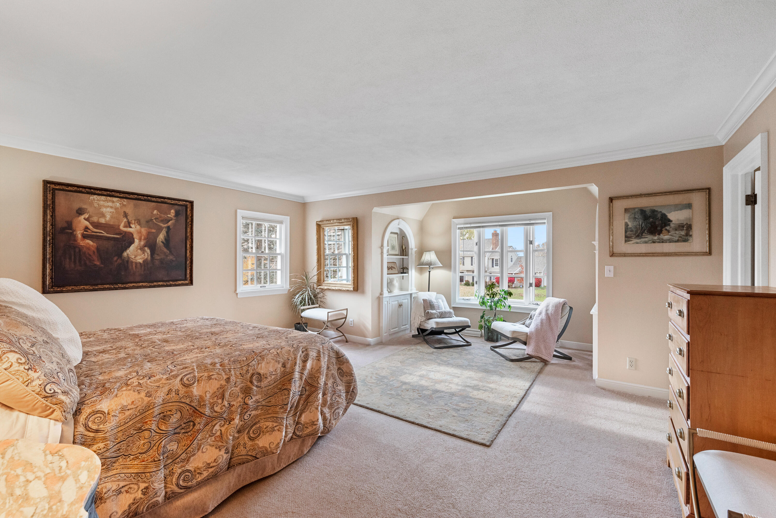 Mequon, Wisconsin, 53092, United States, 4 Bedrooms Bedrooms, ,3 BathroomsBathrooms,Residential,For Sale,1989588