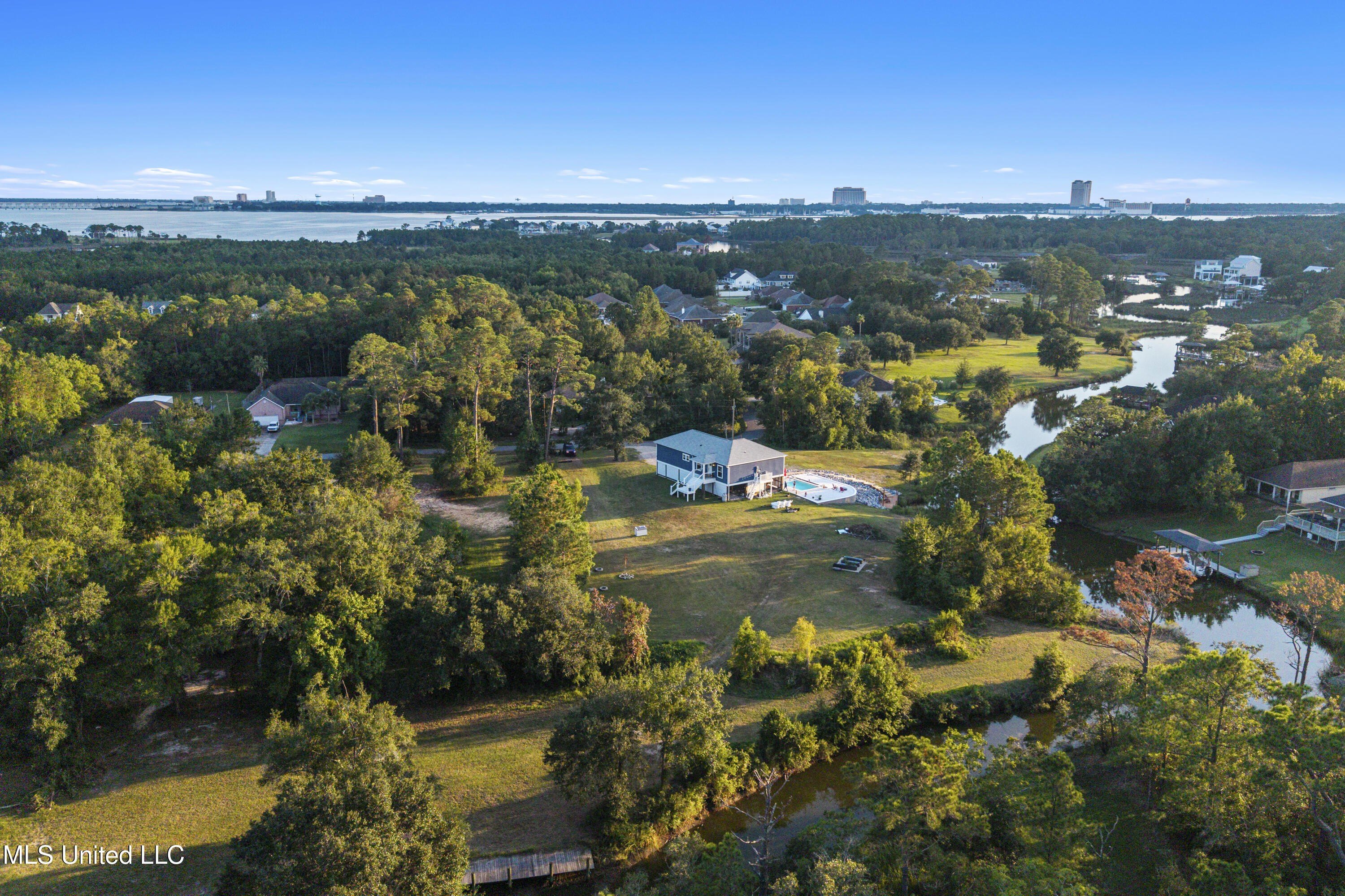 Biloxi, Mississippi, 39532, United States, 3 Bedrooms Bedrooms, ,2 BathroomsBathrooms,Residential,For Sale,1977192